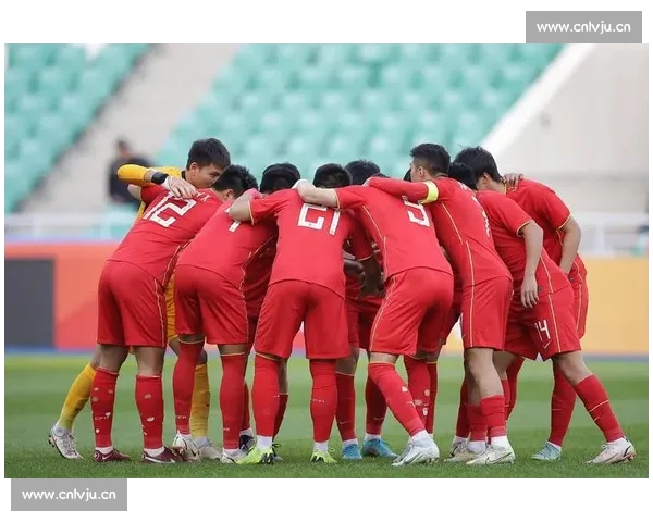 新华社删国足对比视频引争议:职业态度与中国足球的冰火两重天 新华社删国足对比视频引争议:职业态度与中国足球的冰火两重天