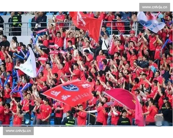 盐城奥体中心沸腾！苏超联赛点燃全城激情，3.4 万球迷见证 5 球大胜